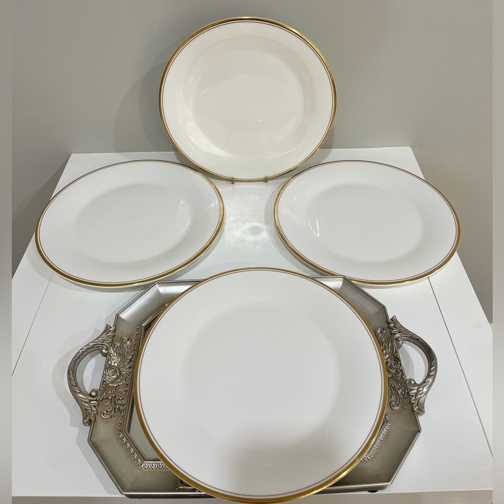 Royal Doulton “Gold Concord” Dinner Plates set of four white and gold